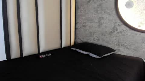 Antonela online show from 09-23-25, 04:04