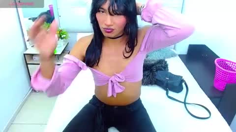antonela_xx3 online show from 01-02-25, 09:28
