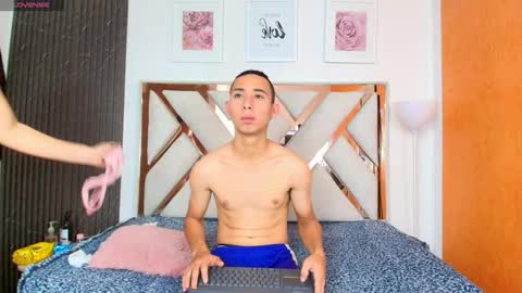 antonella_and_thiago_ online show from 12-19-25, 12:34