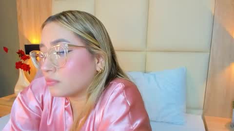 Snapshot of antonella_cutie_ chatting on 03-18-26, 12:52 A N T O N E L L A online show from 03-18-26, 12:52