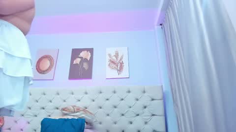 Antonella online show from 02-20-25, 04:18