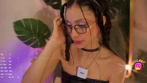 Snapshot of antonella_maitt chatting on 03-08-26, 02:59 Nell. online show from 03-08-26, 02:59