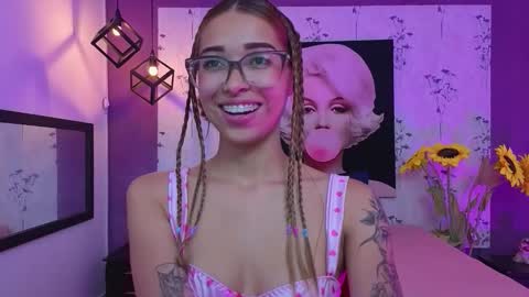 Antonella online show from 03-25-26, 12:00