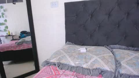 Snapshot of antonella_mcry chatting on 01-07-25, 10:30 antonella online show from 01-07-25, 10:30