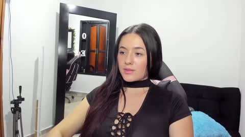 antonella  online show from 01-24-25, 09:05