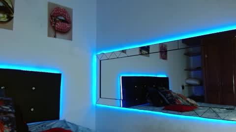 antonella online show from 10-26-25, 04:35