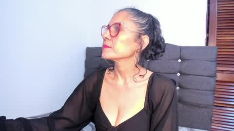 antonella_rizzo01 online show from 05-06-26, 10:48