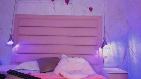 Snapshot of antonella_rossi24 chatting on 02-20-25, 10:04 Antonella Rossi online show from 02-20-25, 10:04