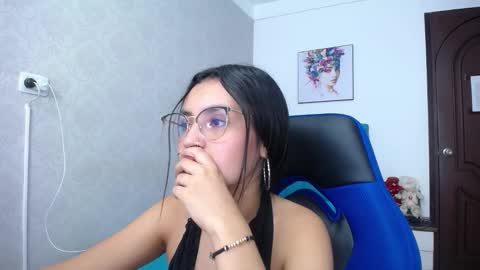 Antonella online show from 12-21-24, 03:53
