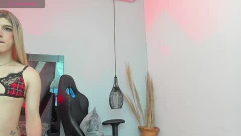Snapshot of antonella_zapata chatting on 06-03-26, 02:55 Antonella online show from 06-03-26, 02:55