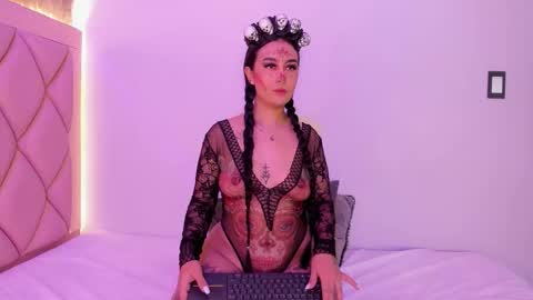 ANTONELLE  online show from 10-14-25, 11:00