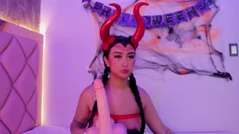 ANTONELLE  online show from 10-21-25, 11:22