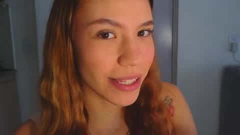 Snapshot of antonellarossii_ chatting on 02-26-25, 01:19 Antonella online show from 02-26-25, 01:19