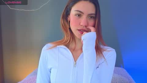 Antonella  online show from 01-14-26, 01:06