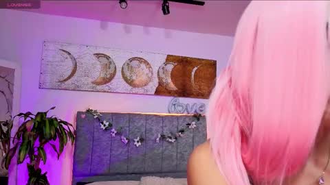 Snapshot of antonellastar24_ chatting on 02-17-26, 08:15 Antonella online show from 02-17-26, 08:15