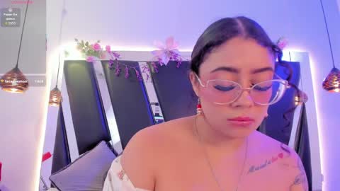 A N T O N E L L E  online show from 04-29-26, 05:30