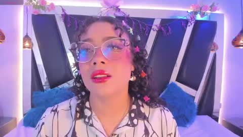 A N T O N E L L E  online show from 06-21-26, 08:39