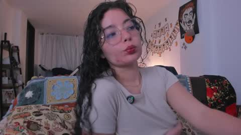 Antonia online show from 05-07-26, 03:23