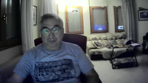 Snapshot of antonio2605 chatting on 01-24-25, 06:56 Antonio online show from 01-24-25, 06:56