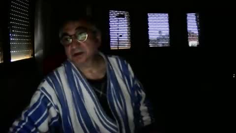Snapshot of antonio2605 chatting on 02-20-25, 10:37 Antonio online show from 02-20-25, 10:37