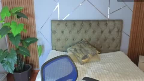 Snapshot of antonnellae chatting on 04-16-26, 06:36 Antonella online show from 04-16-26, 06:36