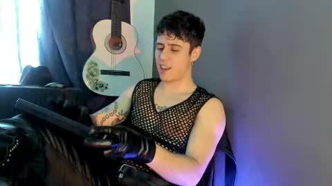 antonnello_ online show from 12-01-25, 03:39