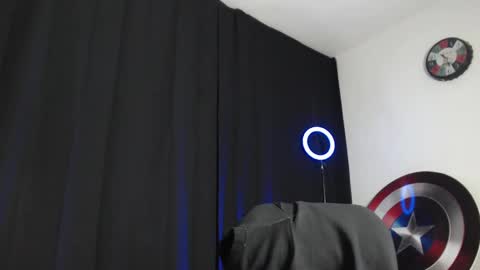 Snapshot of antonywebb94 chatting on 12-13-24, 04:11 Instagram miguelangel1802 online show from 12-13-24, 04:11