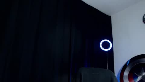 Snapshot of antonywebb94 chatting on 01-17-25, 03:55 Instagram miguelangel1802 online show from 01-17-25, 03:55