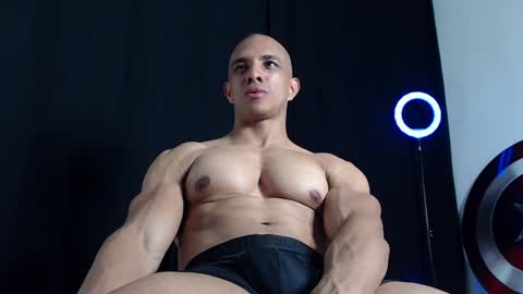 Snapshot of antonywebb94 chatting on 02-25-25, 04:53 Instagram miguelangel1802 online show from 02-25-25, 04:53