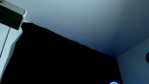 Snapshot of antonywebb94 chatting on 03-10-25, 12:18 Instagram miguelangel1802 online show from 03-10-25, 12:18