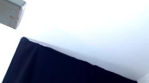 Snapshot of antonywebb94 chatting on 09-15-25, 05:24 Instagram miguelangel1802 online show from 09-15-25, 05:24