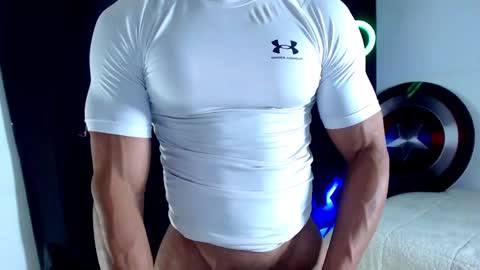 Snapshot of antonywebb94 chatting on 09-29-25, 05:56 Instagram miguelangel1802 online show from 09-29-25, 05:56