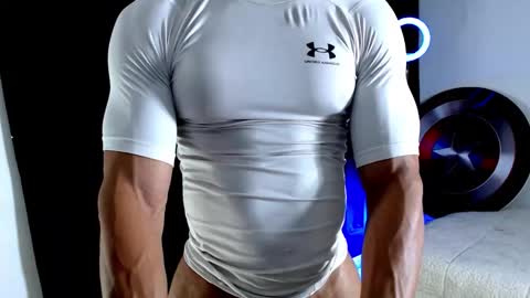 Snapshot of antonywebb94 chatting on 11-02-25, 05:37 Instagram miguelangel1802 online show from 11-02-25, 05:37