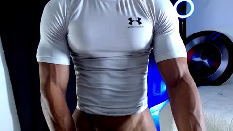 Snapshot of antonywebb94 chatting on 11-03-25, 05:47 Instagram miguelangel1802 online show from 11-03-25, 05:47