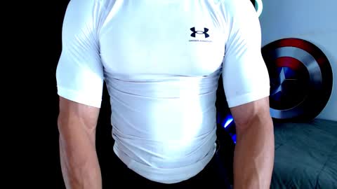 Snapshot of antonywebb94 chatting on 02-02-26, 06:56 Instagram miguelangel1802 online show from 02-02-26, 06:56