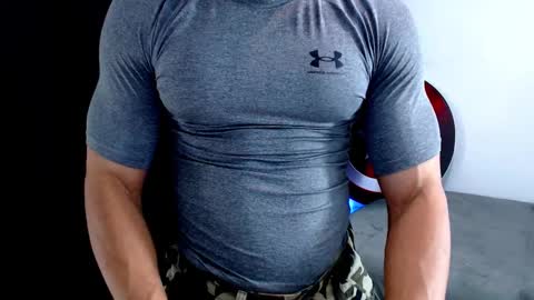 Snapshot of antonywebb94 chatting on 02-03-26, 04:43 Instagram miguelangel1802 online show from 02-03-26, 04:43