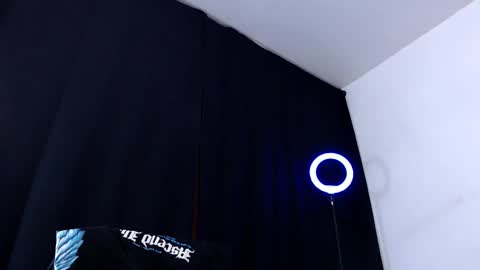 Snapshot of antonywebb94 chatting on 03-22-26, 01:09 Instagram miguelangel1802 online show from 03-22-26, 01:09