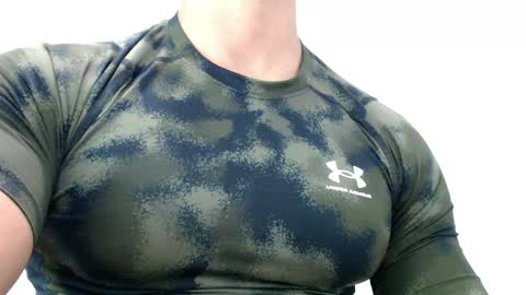 Snapshot of antonywebb94 chatting on 03-30-26, 12:00 Instagram miguelangel1802 online show from 03-30-26, 12:00