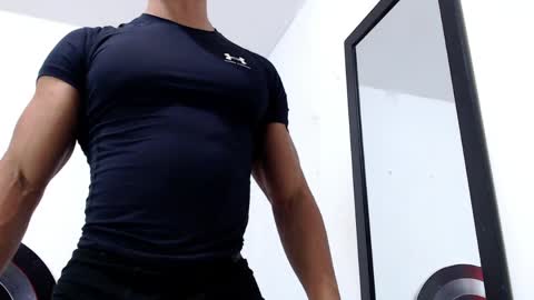 Snapshot of antonywebb94 chatting on 03-31-26, 04:57 Instagram miguelangel1802 online show from 03-31-26, 04:57