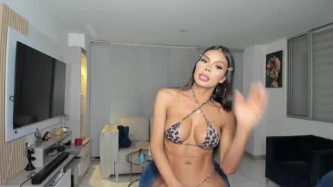 Snapshot of antotss chatting on 03-23-26, 11:53 Maria Antonia online show from 03-23-26, 11:53