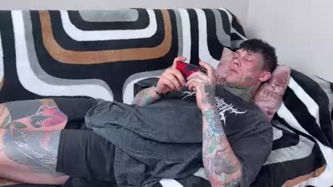 Tom online show from 06-20-26, 08:39