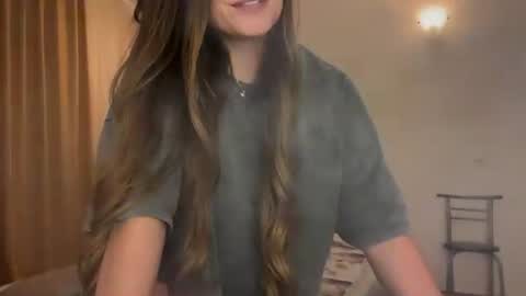 Snapshot of anuetta chatting on 07-28-26, 06:20 Aneutta online show from 07-28-26, 06:20