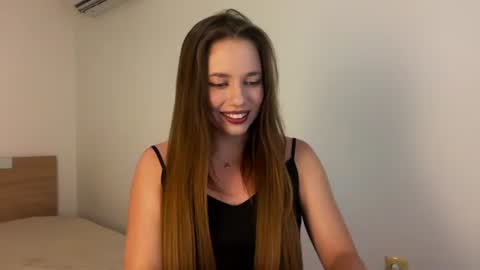Snapshot of anuetta chatting on 08-08-26, 06:43 Aneutta online show from 08-08-26, 06:43