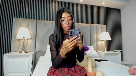 ANY online show from 01-03-25, 11:01