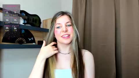 Anya online show from 10-07-25, 08:17