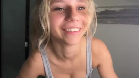 Anya online show from 05-14-26, 04:14