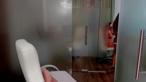 Anya online show from 02-20-25, 02:57