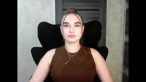 AnyaSmack online show from 12-13-25, 10:37