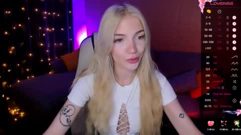 Anya online show from 10-16-25, 02:34