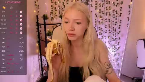 Anya online show from 06-22-26, 02:13